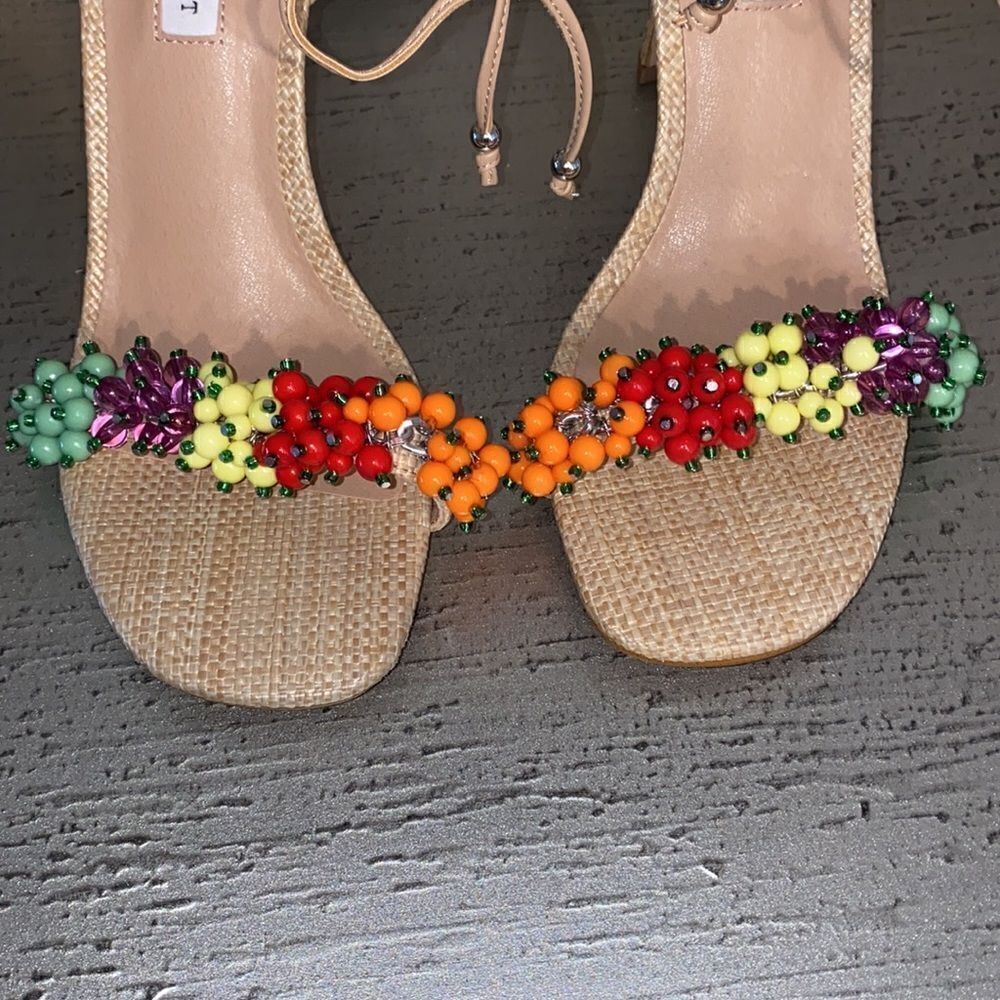 New Chelsea & Violet Tristy Beaded Sandals - Picture 8 of 10